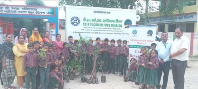 CSIR-IHBT brings young minds closer to nature with plant distribution