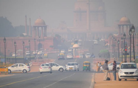 दिल्ली-एनसीआर में हवा फीर हुई खराब, AQI खतरनाक स्तर पर
