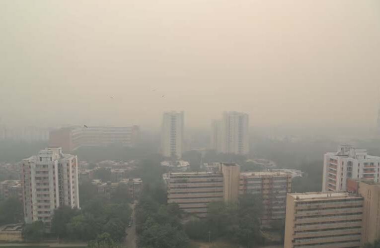 Delhi Air Pollution: दिल्ली एनसीआर में प्रदूषण के स्तर में आई कमी, ग्रैप 3 अभी सख्ती से रहेगा लागू