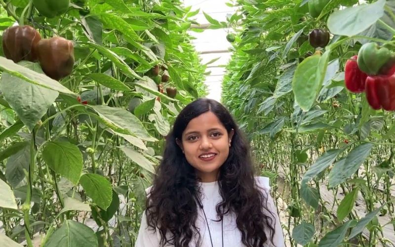 Anushka Jaiswal, a young farmer from Lucknow district, chose the path of farming instead of working after studies. Today,